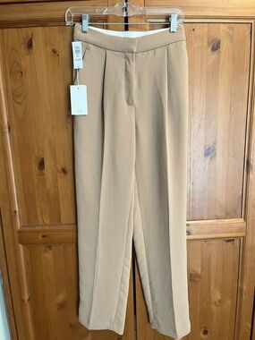 Aritzia Ibiza pants color, gold Camel size 0 new!